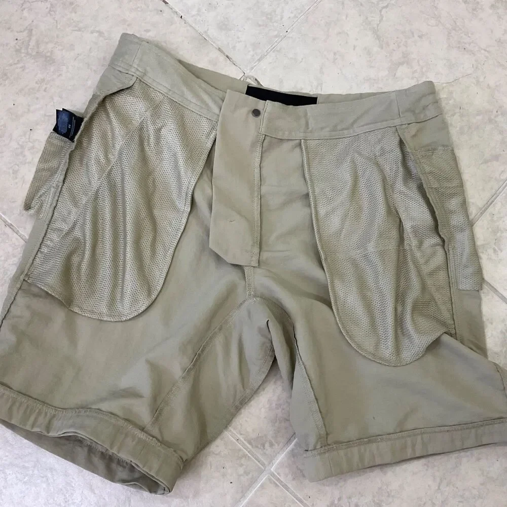 North Face Belted Shorts Men's 32 Hiking Fishing Outdoors Packable zip pockets *
